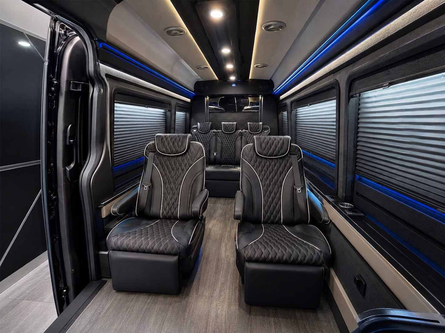 airport transportation to tulsa international and fort smith regional too