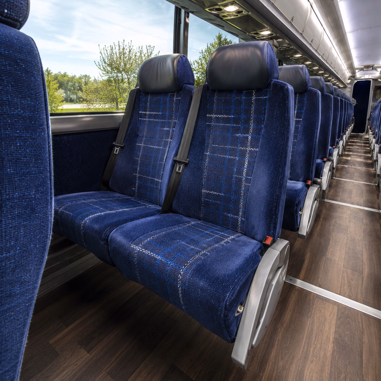 charter buses to razorback football at donald w reynolds razorback stadium